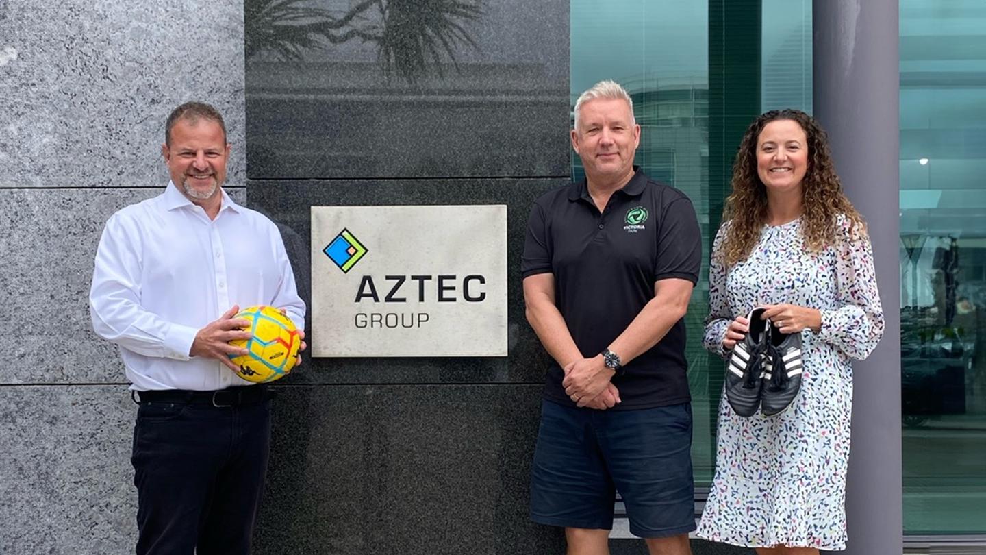 Rob Jones meets with sponsors from Aztec Group